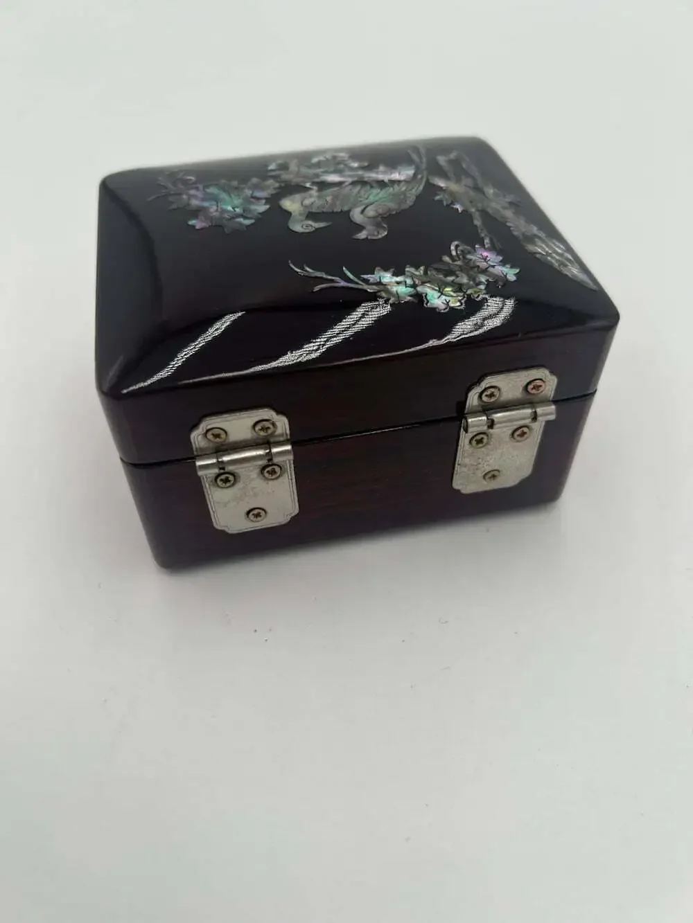 Vintage Asian Lacquer Jewelry Box Mother of Pearl Birds Turtle Clasp Mirror